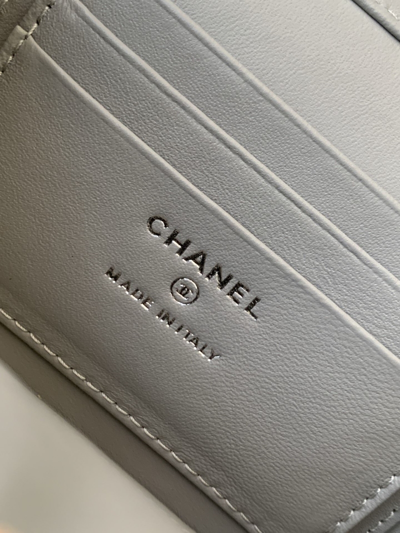 Ch**el cosmetic bags